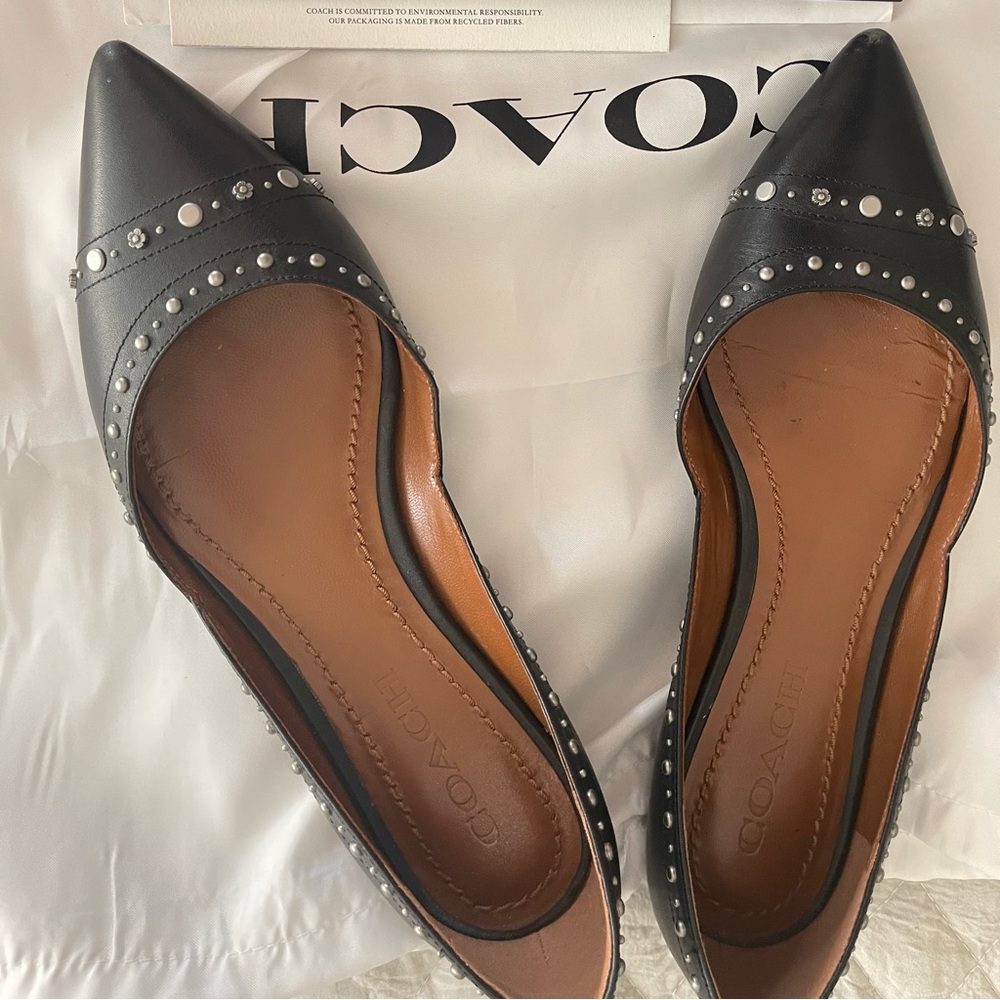 Used Coach tea rose flats sz 7